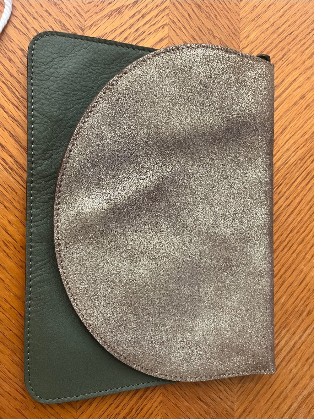Minor History Green Leather & Metallic Flap Crossbody Clutch - Picture 2 of 6